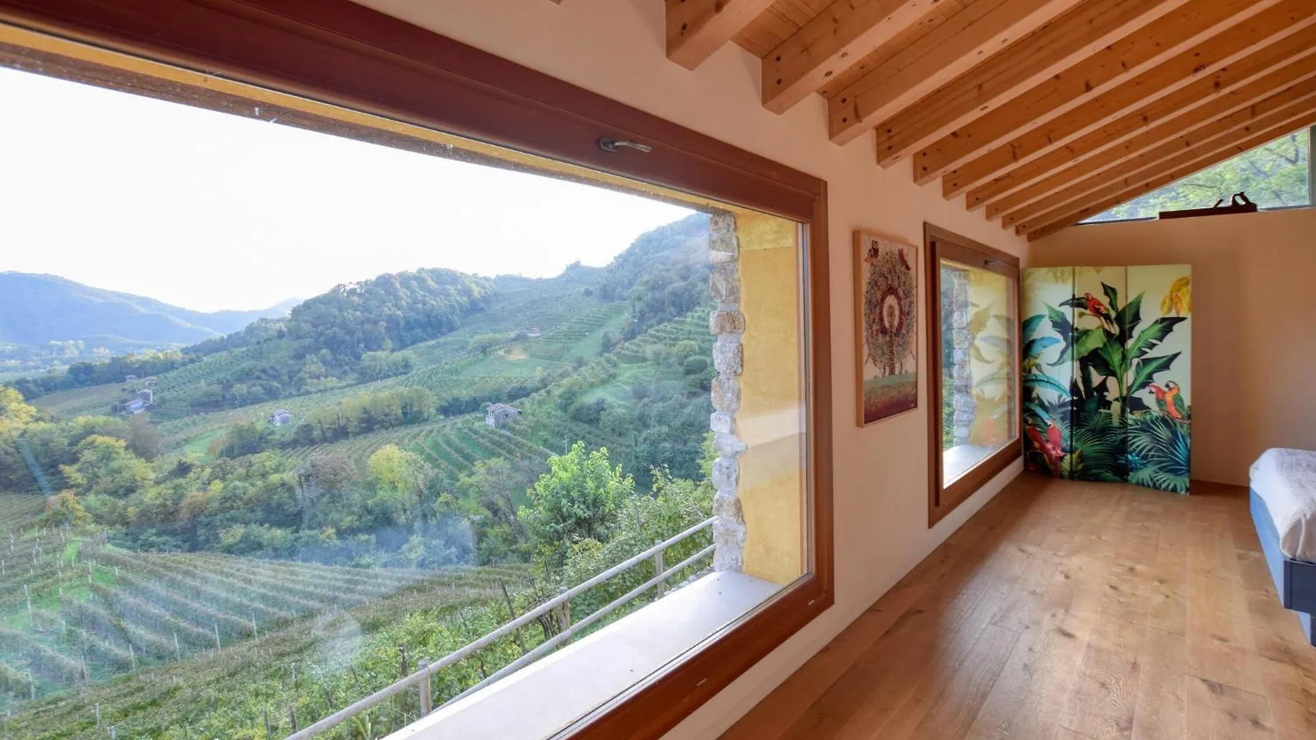 Awesome Home In Miane With Wifi