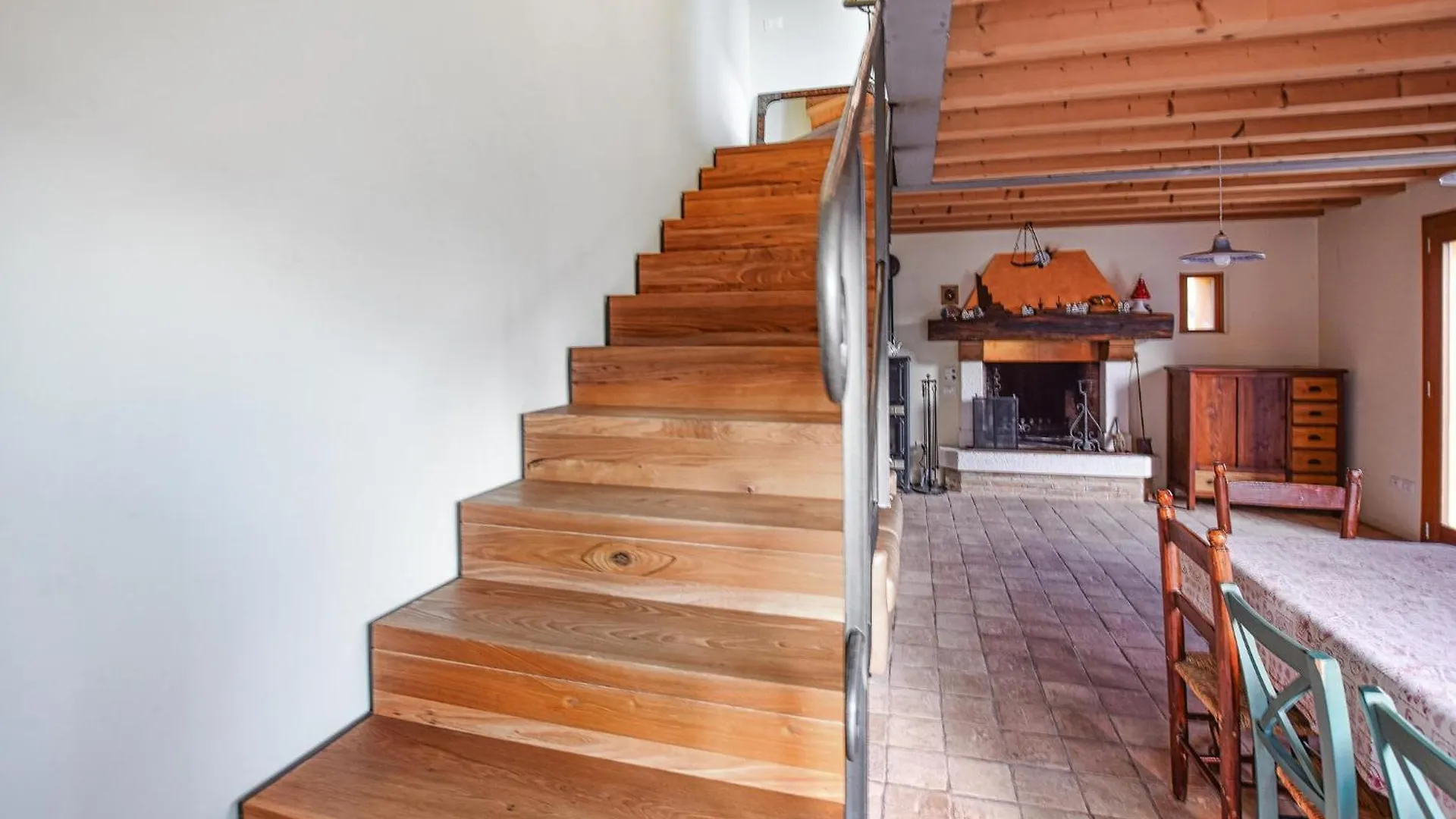 Holiday home Awesome Home In Miane With Wifi Italy